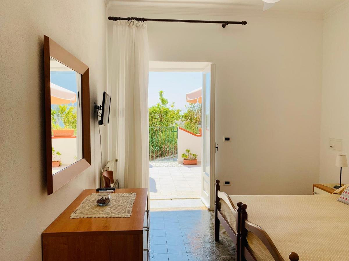 Pensione Casa Verde Sant'Angelo  Екстериор снимка