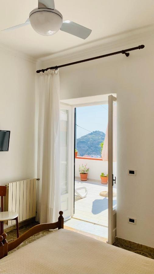 Pensione Casa Verde Sant'Angelo  Екстериор снимка